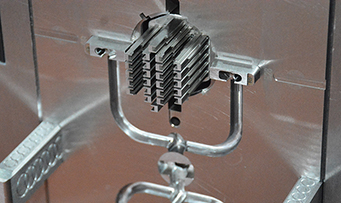 十萬粉絲的公眾號獨(dú)家報道銘洋宇通塑膠模具廠