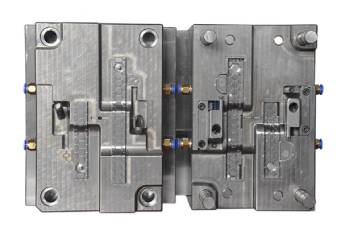 作為一家專業(yè)的塑料模具生產(chǎn)廠家需要做大一些什么事情？