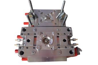 端子注塑模具超差問題如何修正？