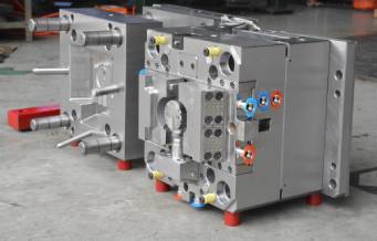 塑料注塑模具與硅膠模具有哪些區(qū)別？