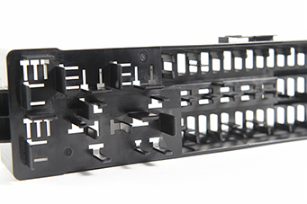 注塑件加工中影響熔體溫度的因素有哪些？