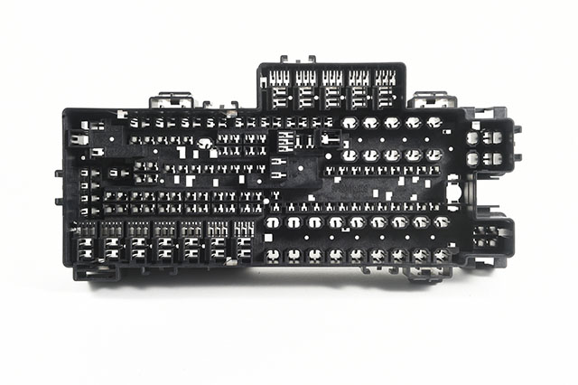 汽車保險絲盒塑膠注塑模具 汽車保險絲盒塑膠注塑模具