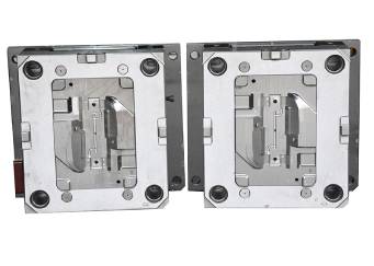 塑料模具如何保證裝配精度？