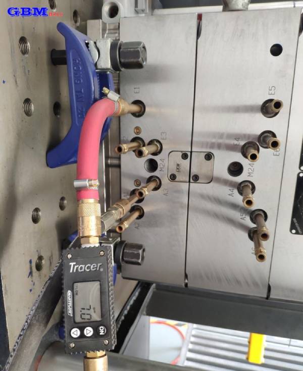 塑膠模具運水測試 塑膠模具運水測試