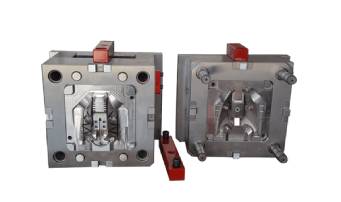 設(shè)計(jì)精密注塑模具的時候應(yīng)該注意哪些問題呢？