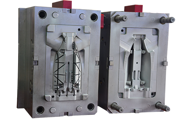 汽車(chē)注塑模具加工 汽車(chē)注塑模具加工