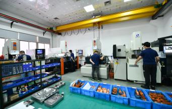 注塑模具曬紋為什么要拔模角？